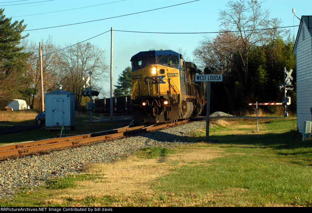 CSX through Louisa