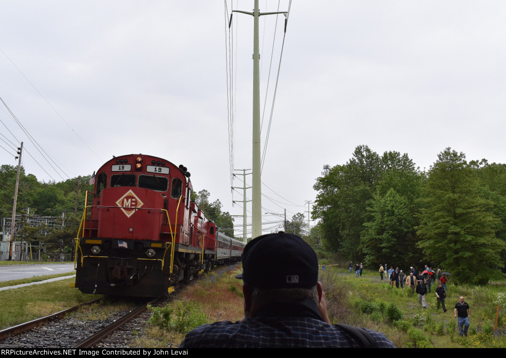 Farewell to the M&E Alco # 19 excursion