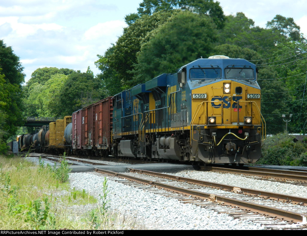 CSX 5369 (ES44DC)