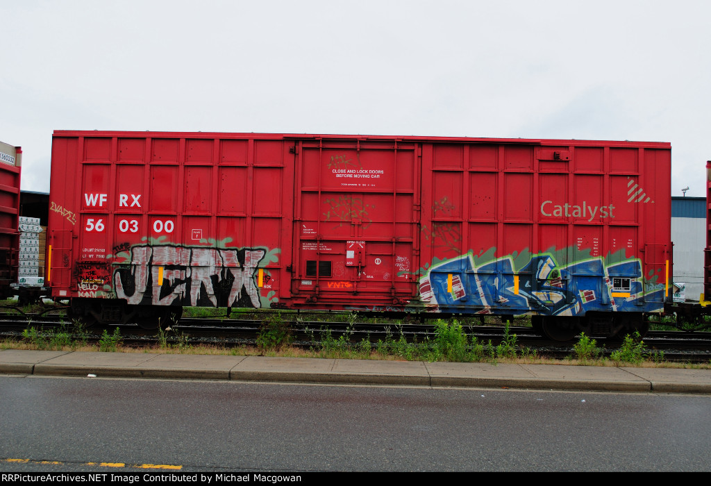 WFRX 560300  50-6 ft (6275 cu ft) Single Door Excess Height Boxcar (side B)