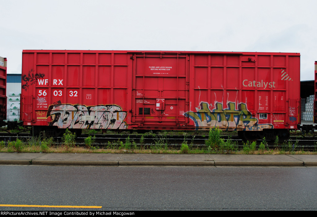WFRX 560332  50-6 ft (6275 cu ft) Single Door Excess Height Boxcar (side B)