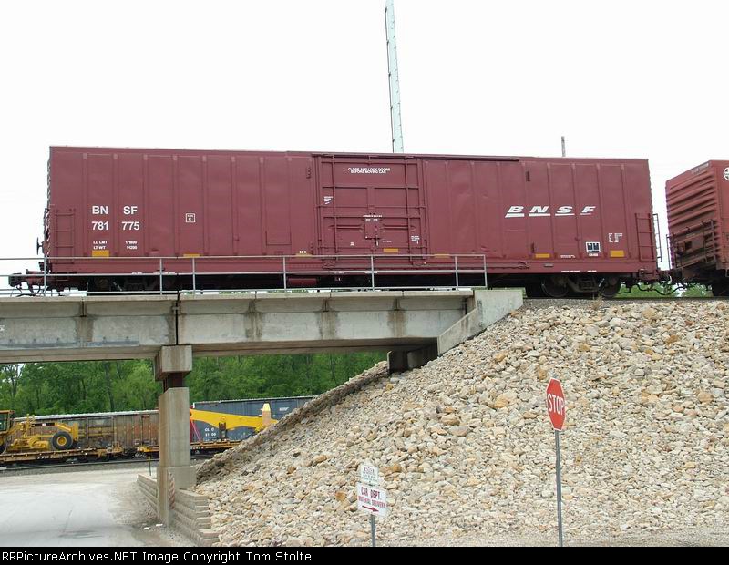 BNSF 781775