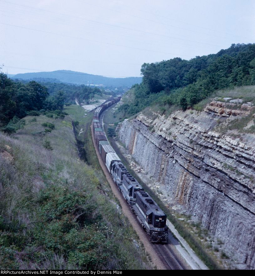 Southbound Southern Freight