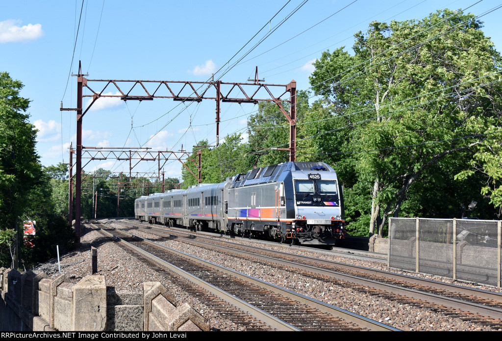 NJT at Highland Ave Station