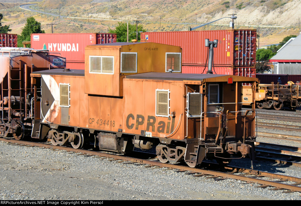 CP 434418 "CP Rail" Caboose