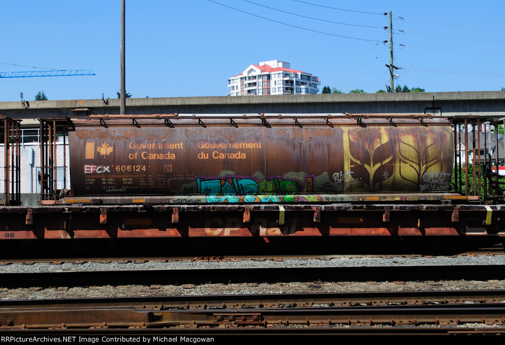 EFCX 606124 4550 cu ft Grain Hopper