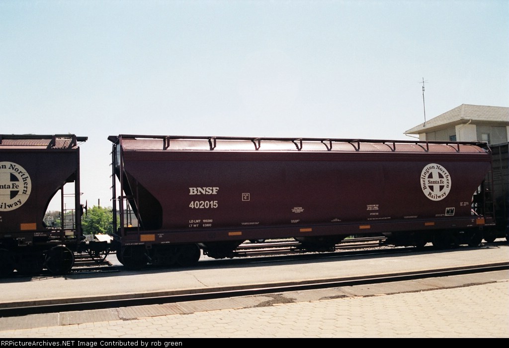 BNSF 402015