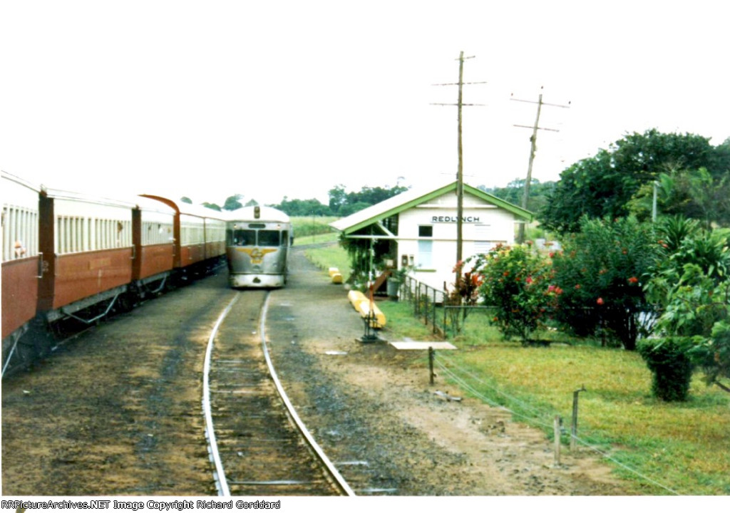 Train meet at Redlynch
