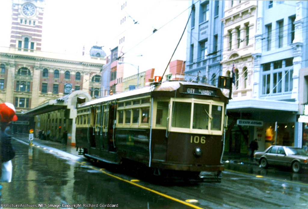 Street car near Flinders St