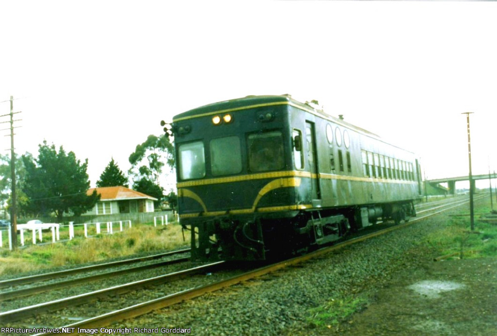 Diesel rail car