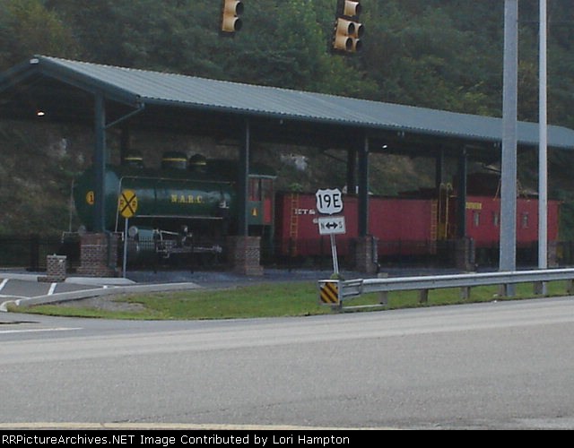 Display on Highway 19