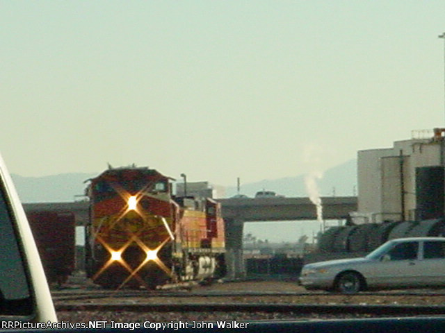 Late afternoon BNSF action off West Grand Avenue (US 60)