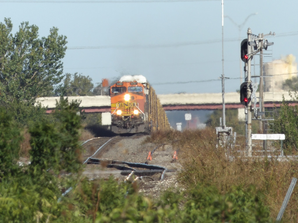 BNSF C44-9W 5187