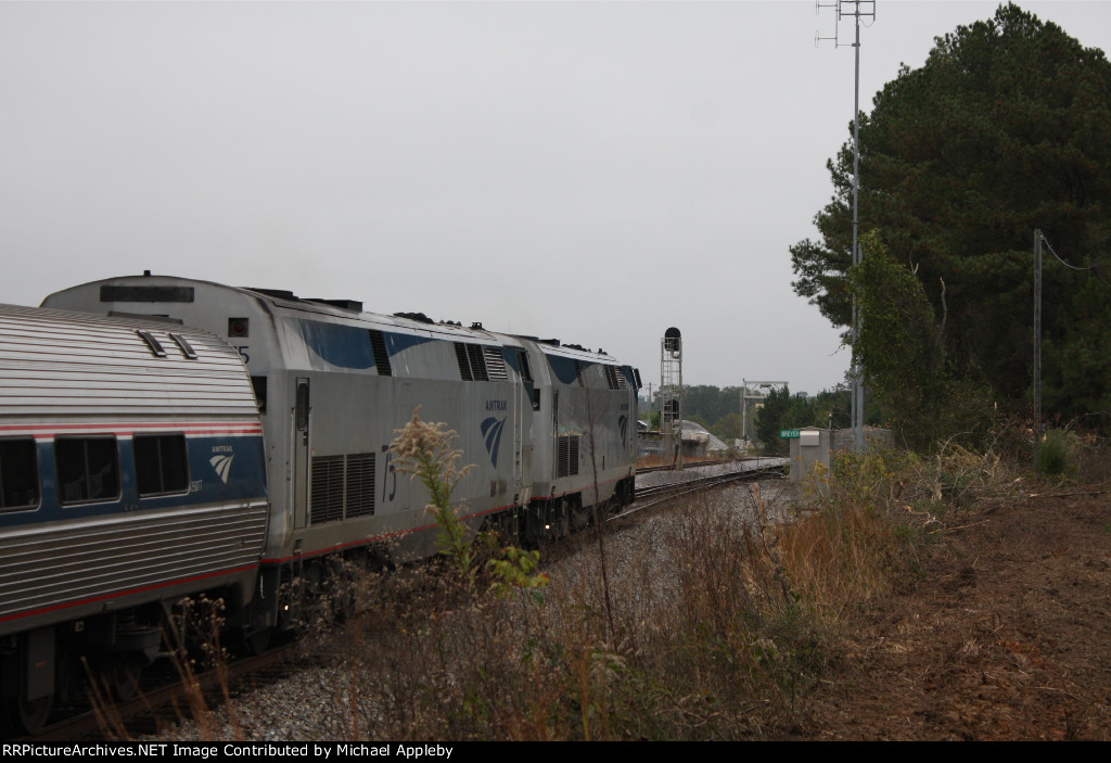 Amtrak 20 at Breyer.