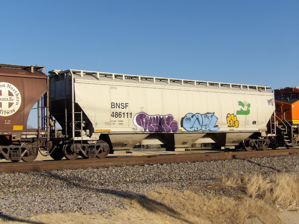 BNSF 486111/BN Heritage Hopper