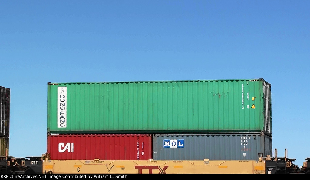 EB Manifest Frt at Maule Ave -12