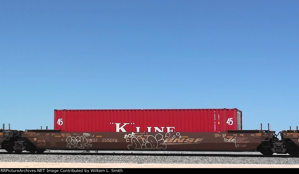 EB Manifest Frt at Maule Ave -6