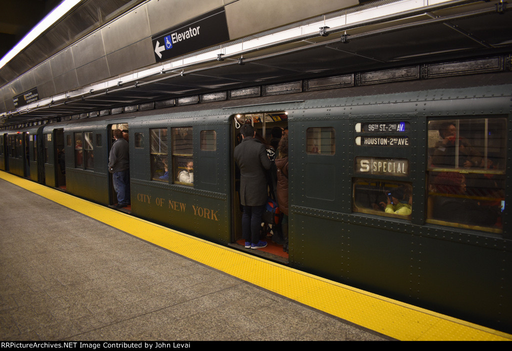 NYCMTA Holiday Train
