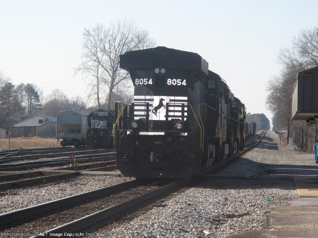 NS 8054