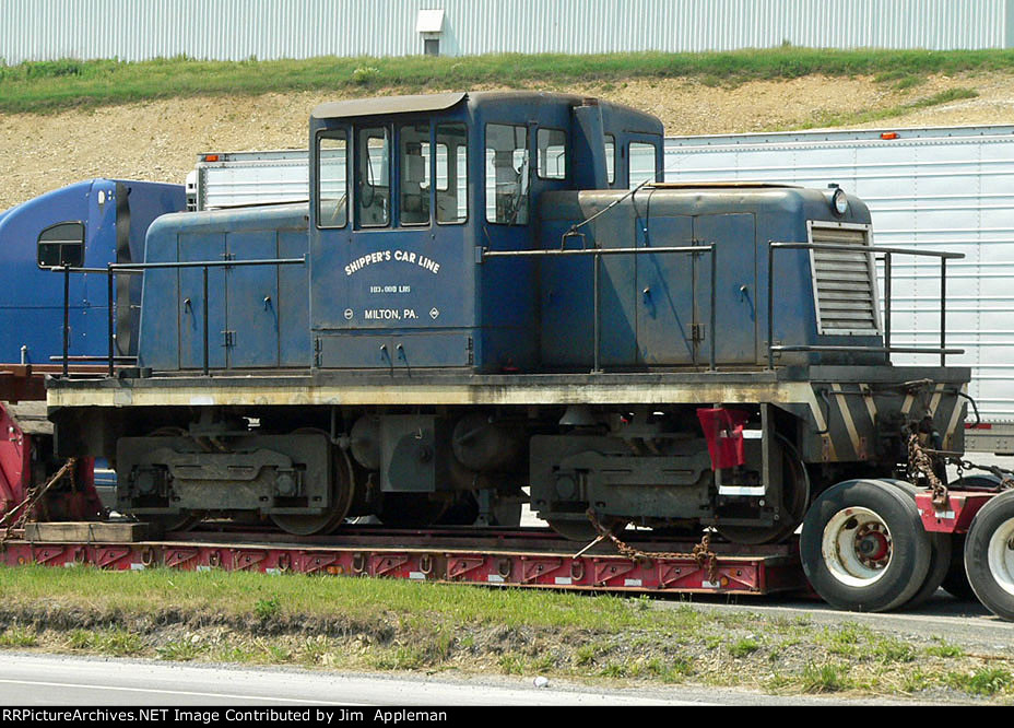 GE 50-ton switcher