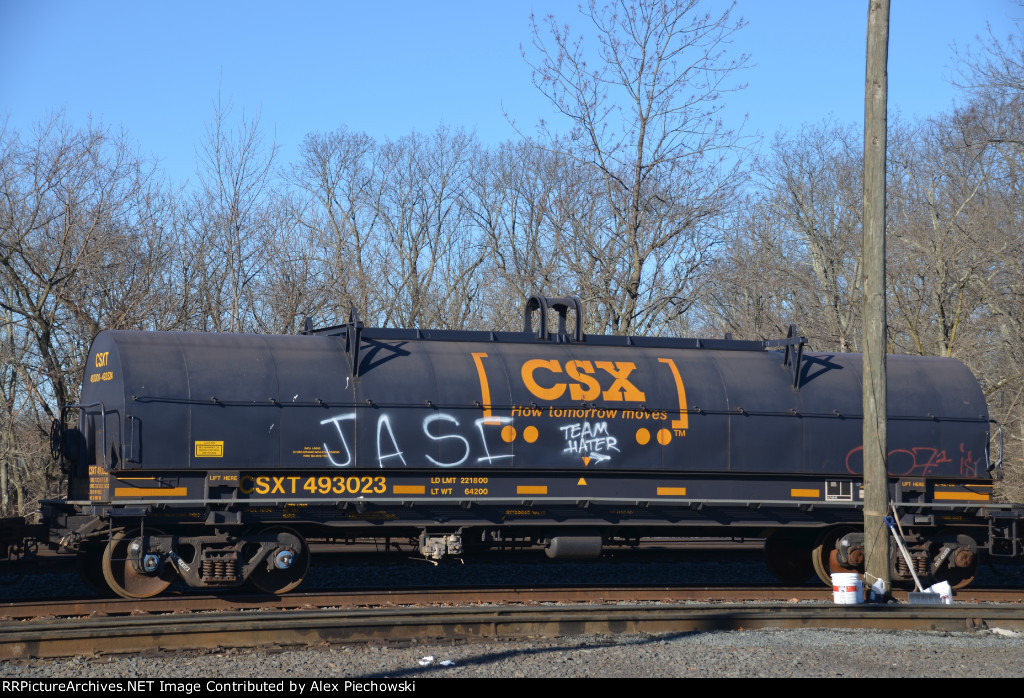 CSX 493023