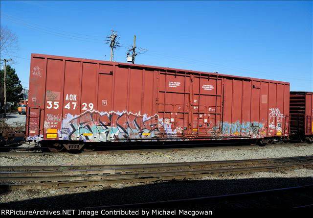 AOK 354729  60-9 ft Double Door Excess Height Boxcar (side A)