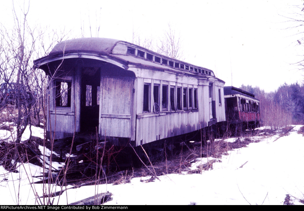 Rail City combine and coach