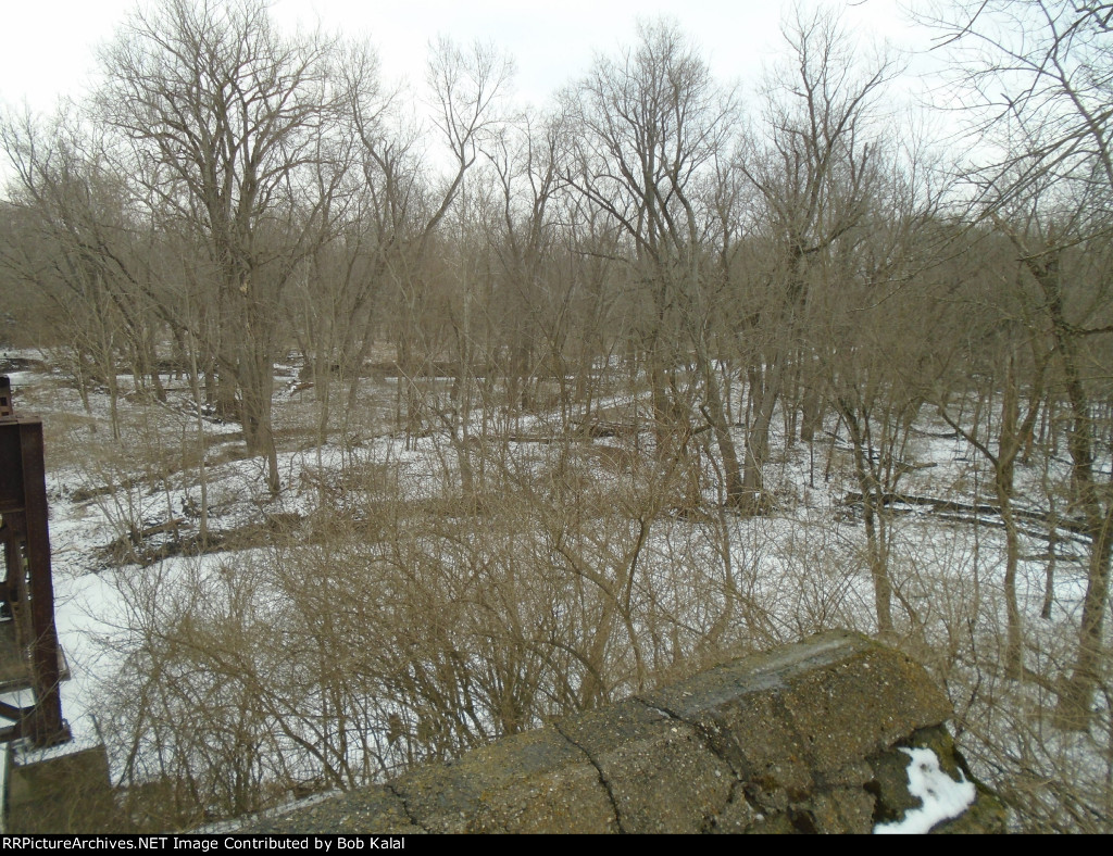  Looking East  Illinois Central Track Line
