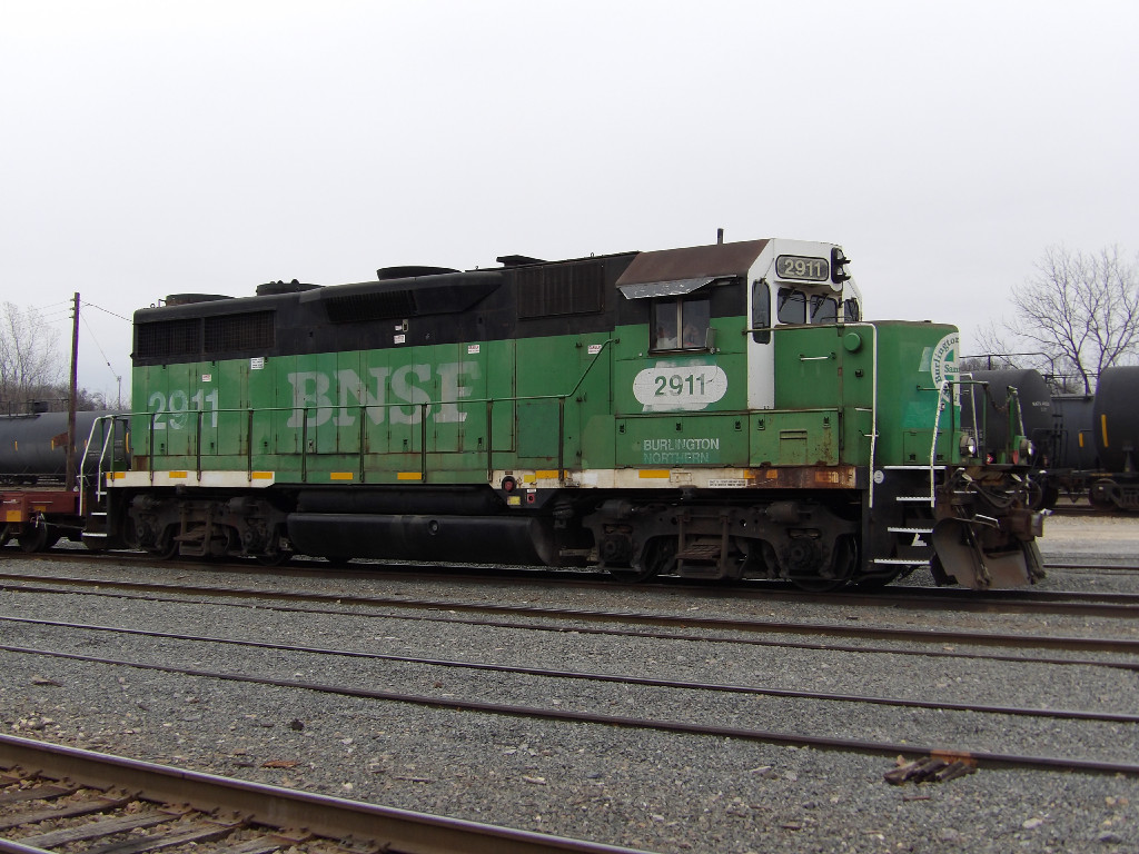 BNSF GP39E 2911