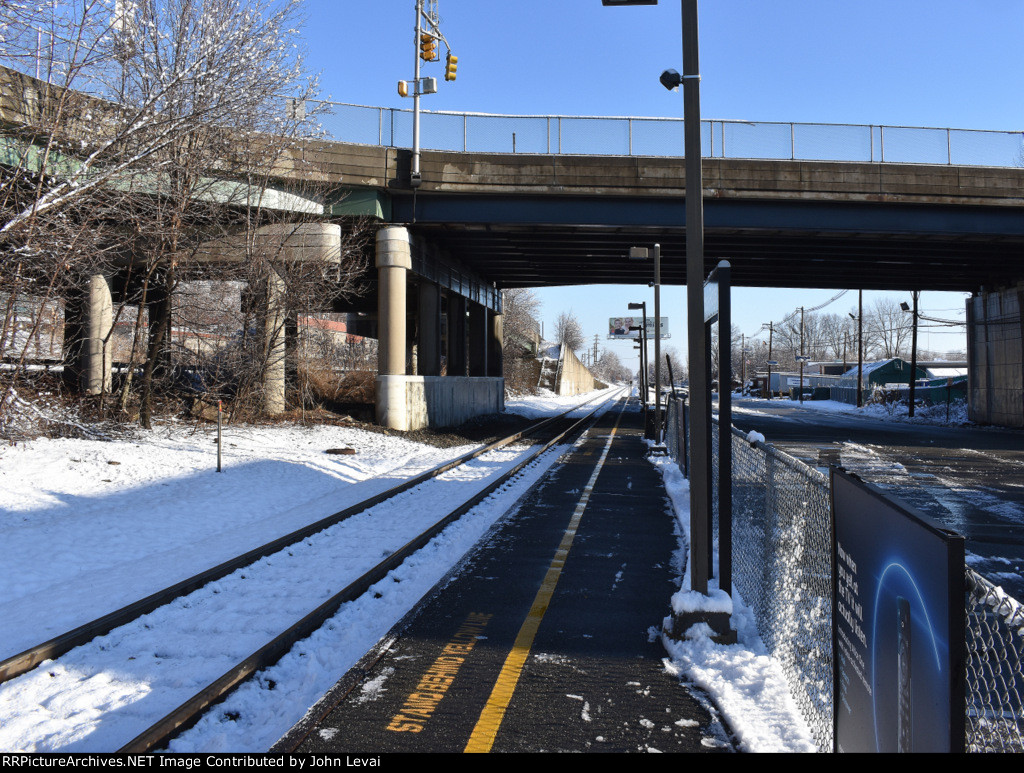 Wood Ridge Station-looking North