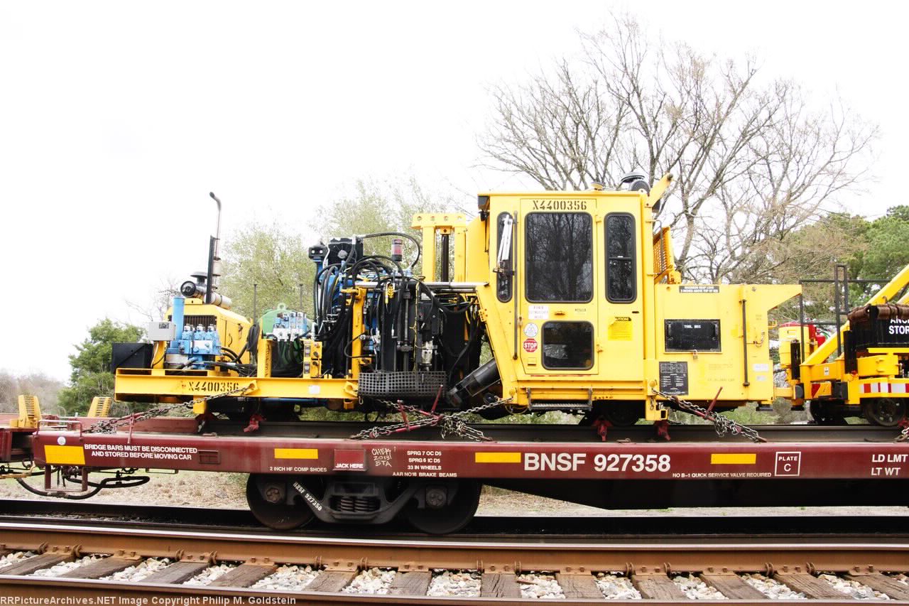 BNSF X4400356 Nordco Production Spike Driver