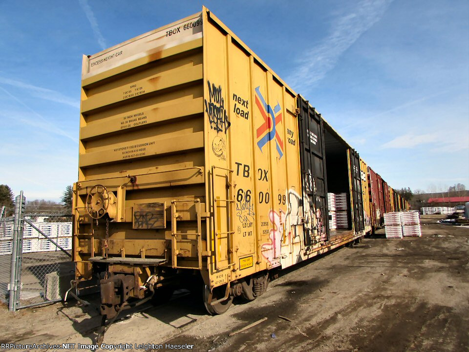 TBOX 660099 unloading