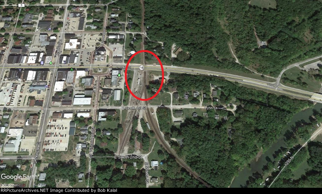 Shelbyville East Main St & South 1st St. Crossing aerial