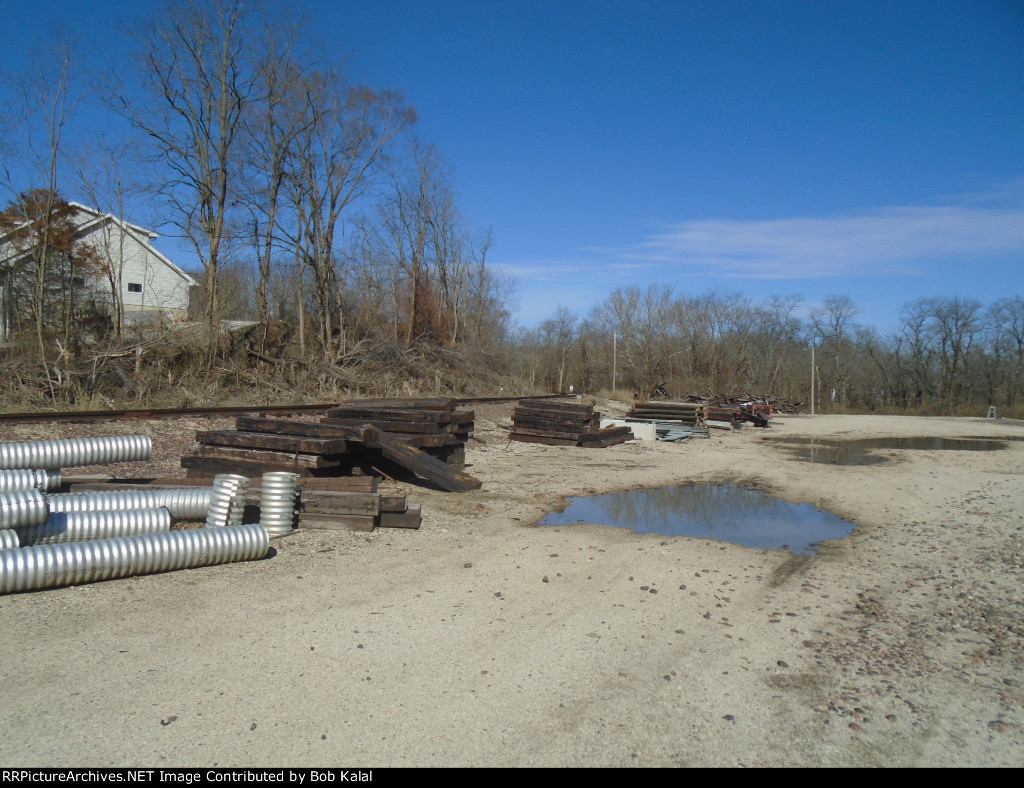  UP spur heading back north to main line