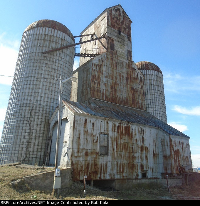 Ficklin Grain Towers