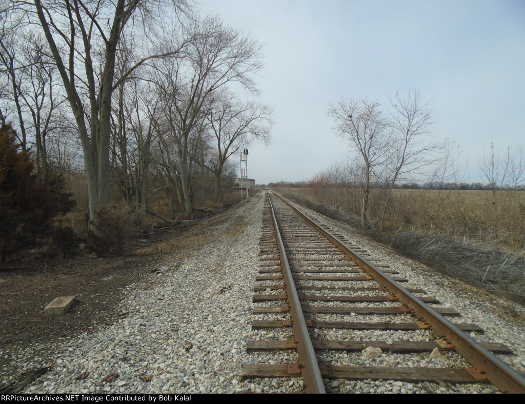 Chrisman Illinois Diamond looking west