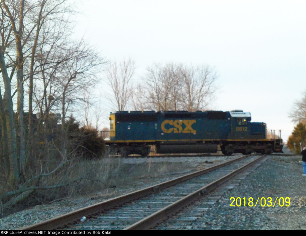  CSX 8812 heading east
