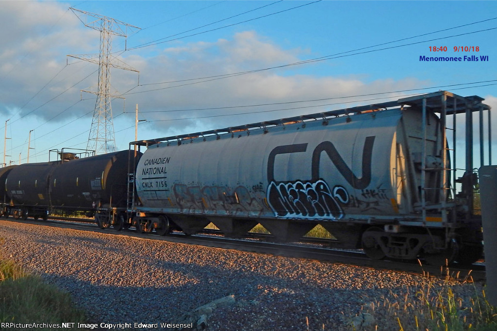 Interesting buffer on oil empties roll west on the Adams sub @ Marcy Road