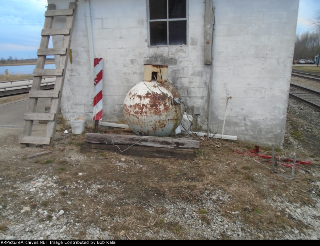 mine, bouy, propane tank??? Im not really sure!!!