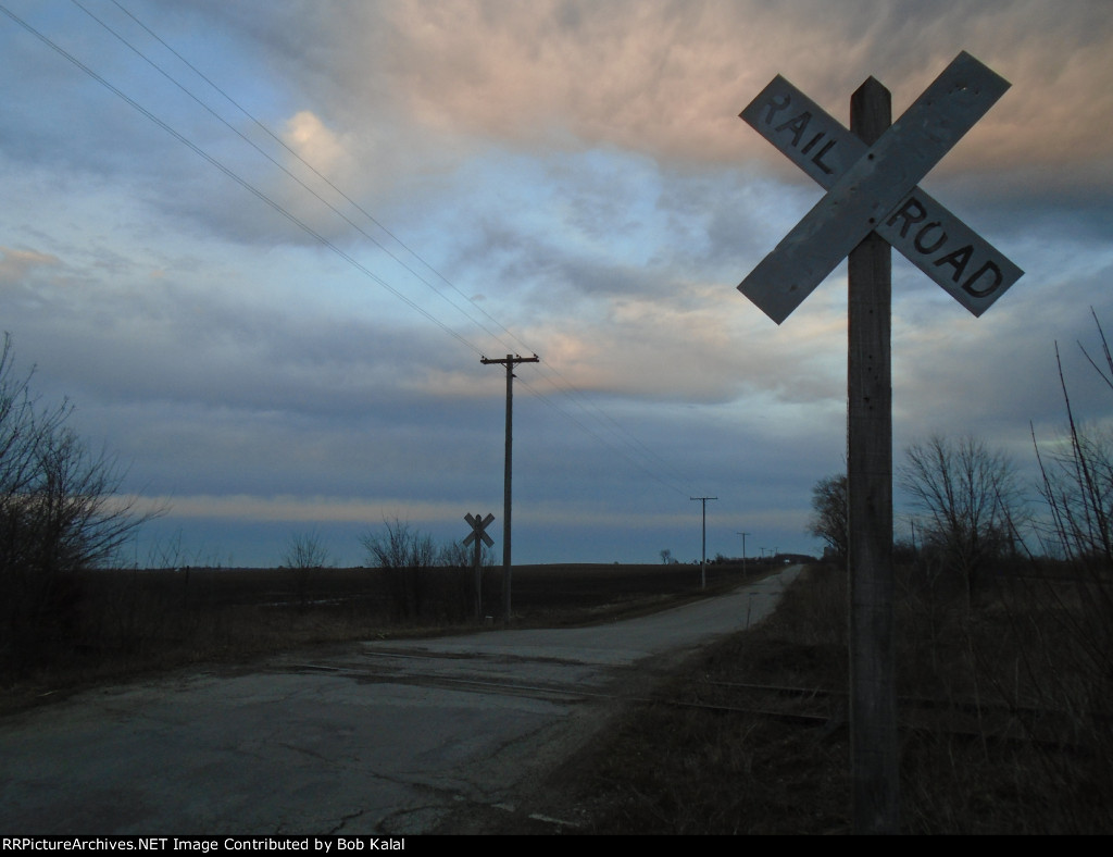  Looking East at  W 750 S Crossing