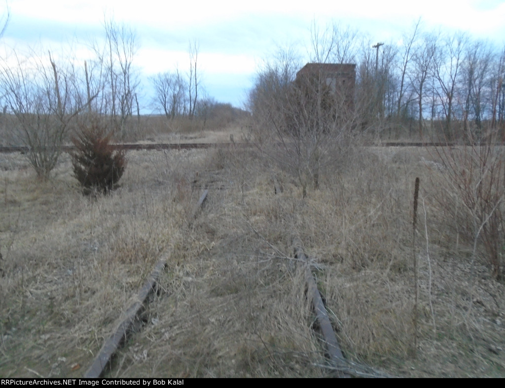  Looking South at Tower at abandoned part of line, pass the tower the south line is connected to east line
