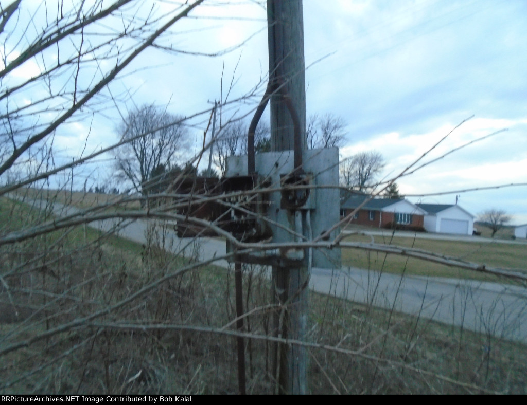  old Electrical box at crossing