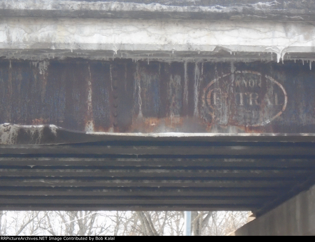  NYC Letters on North side of Bridge