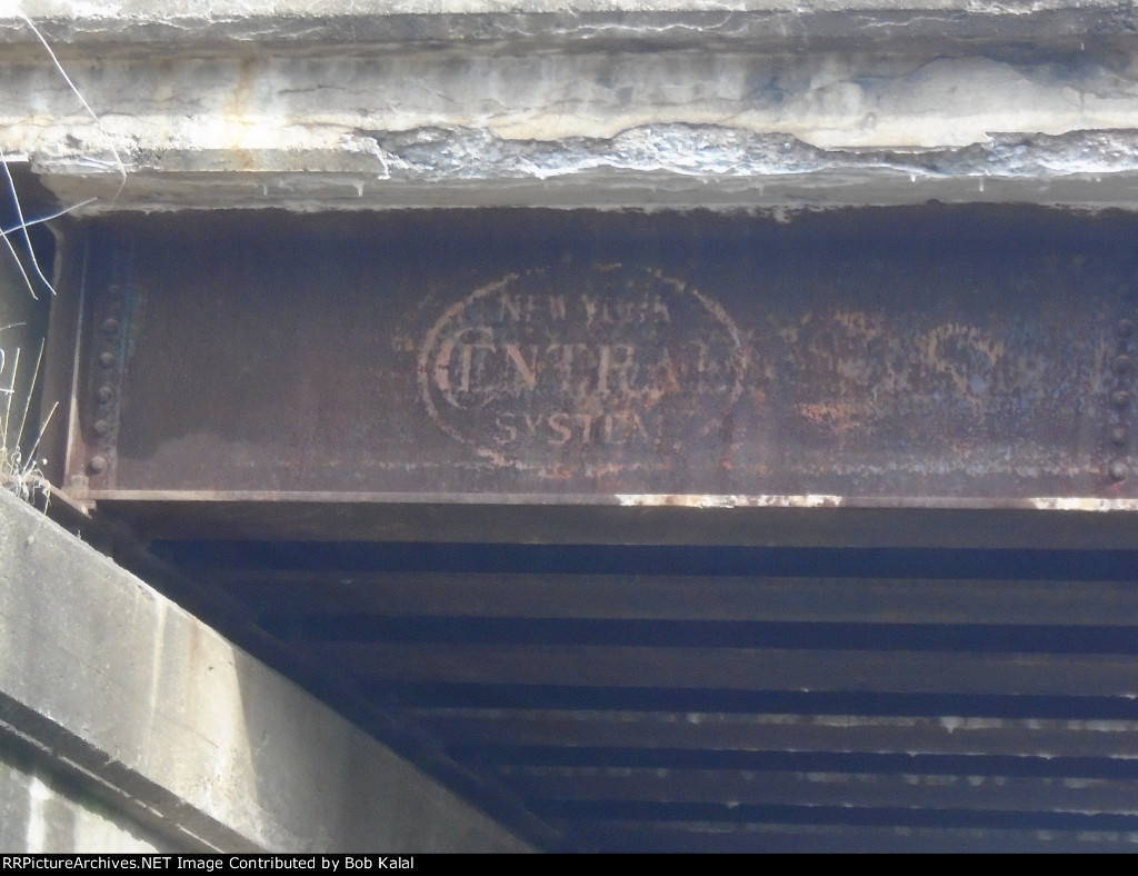  NYC Letters on South side of Bridge