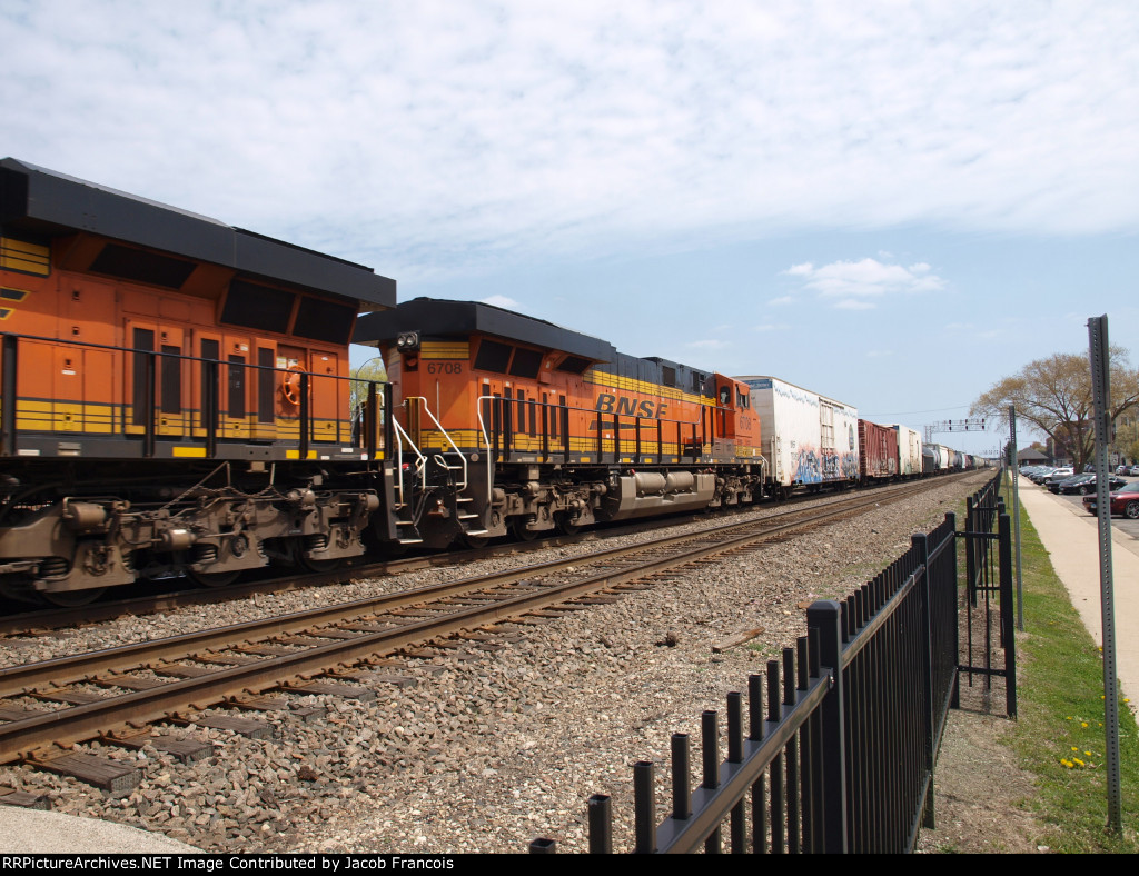 BNSF 6708