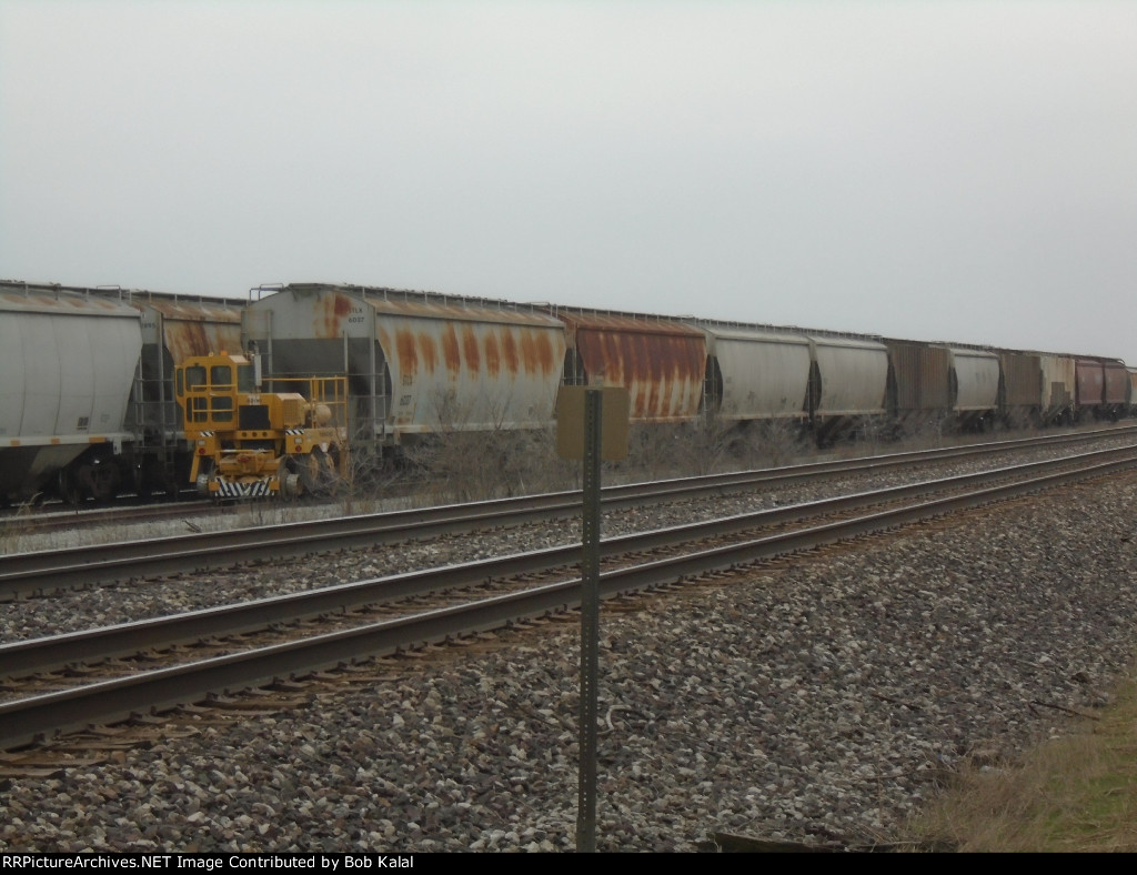  this East Bound Trackmobile waiting while West Bound gets loaded