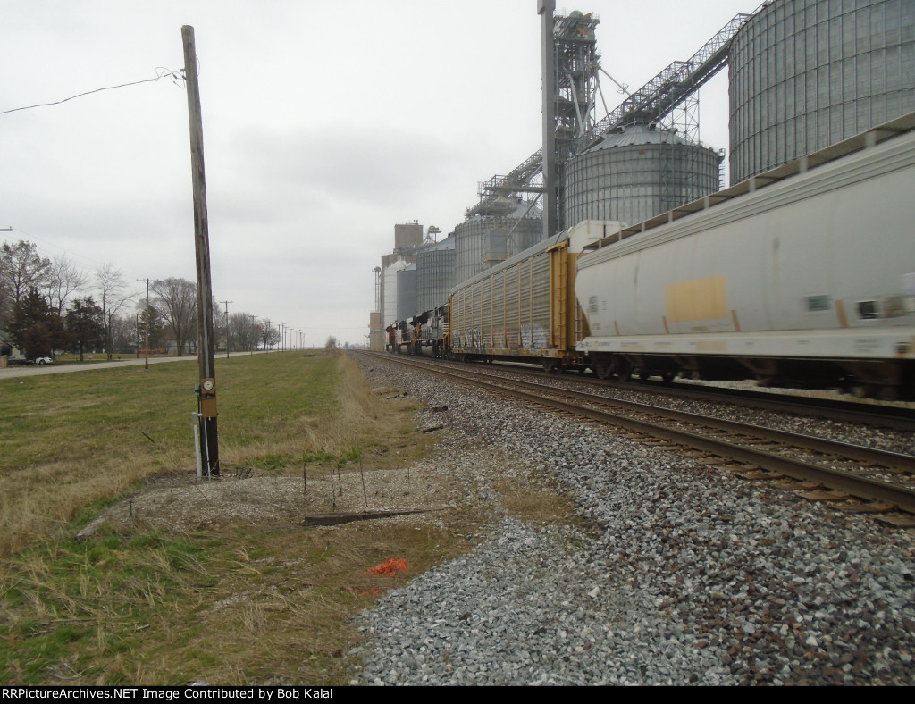  BNSF 6710 CSX 709 NS 7323 Eastbound thru Milmine