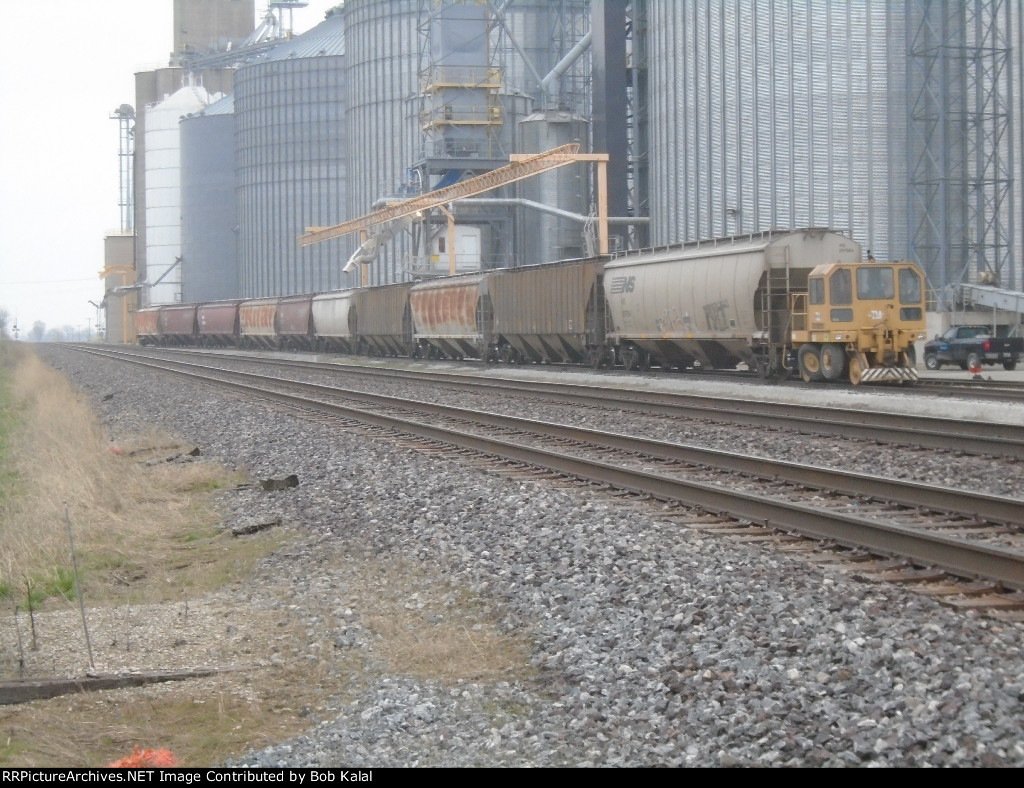 West Bound Facing Trackmobile still shoving