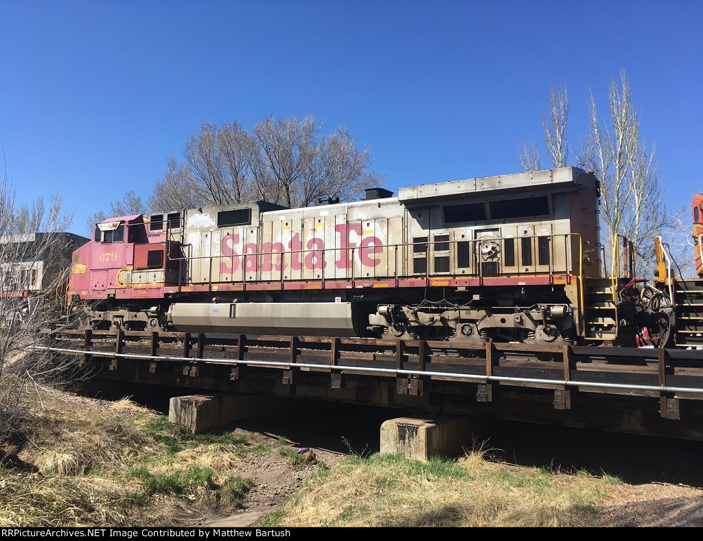 BNSF 679