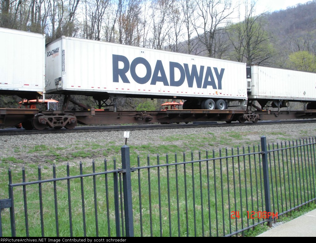 RDWZ 558089 Trailer on Spinecaw EB